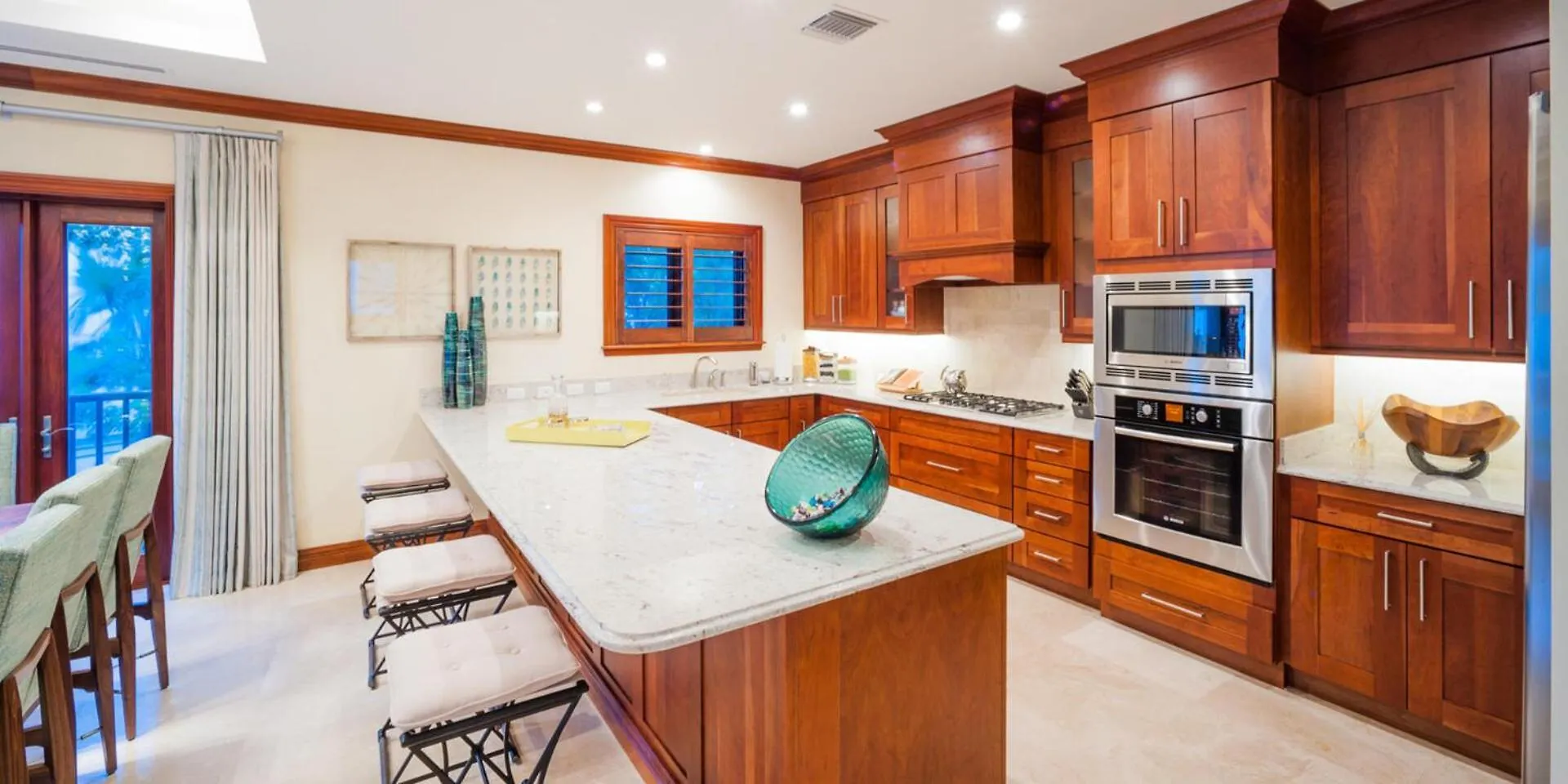 Casa Luna 17 - Gated Seaside Village With Shared Pool, Jacquzi, & Beach Cove George Town 0*,