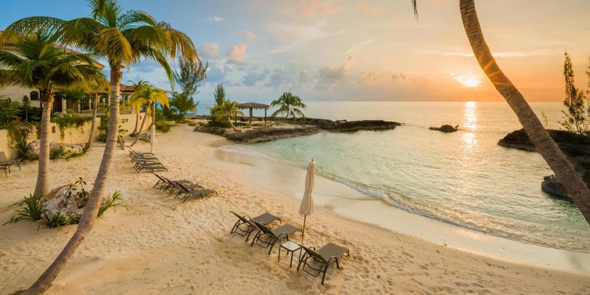 Apartment Casa Luna 17 - Gated Seaside Village With Shared Pool, Jacquzi, & Beach Cove George Town Cayman Islands